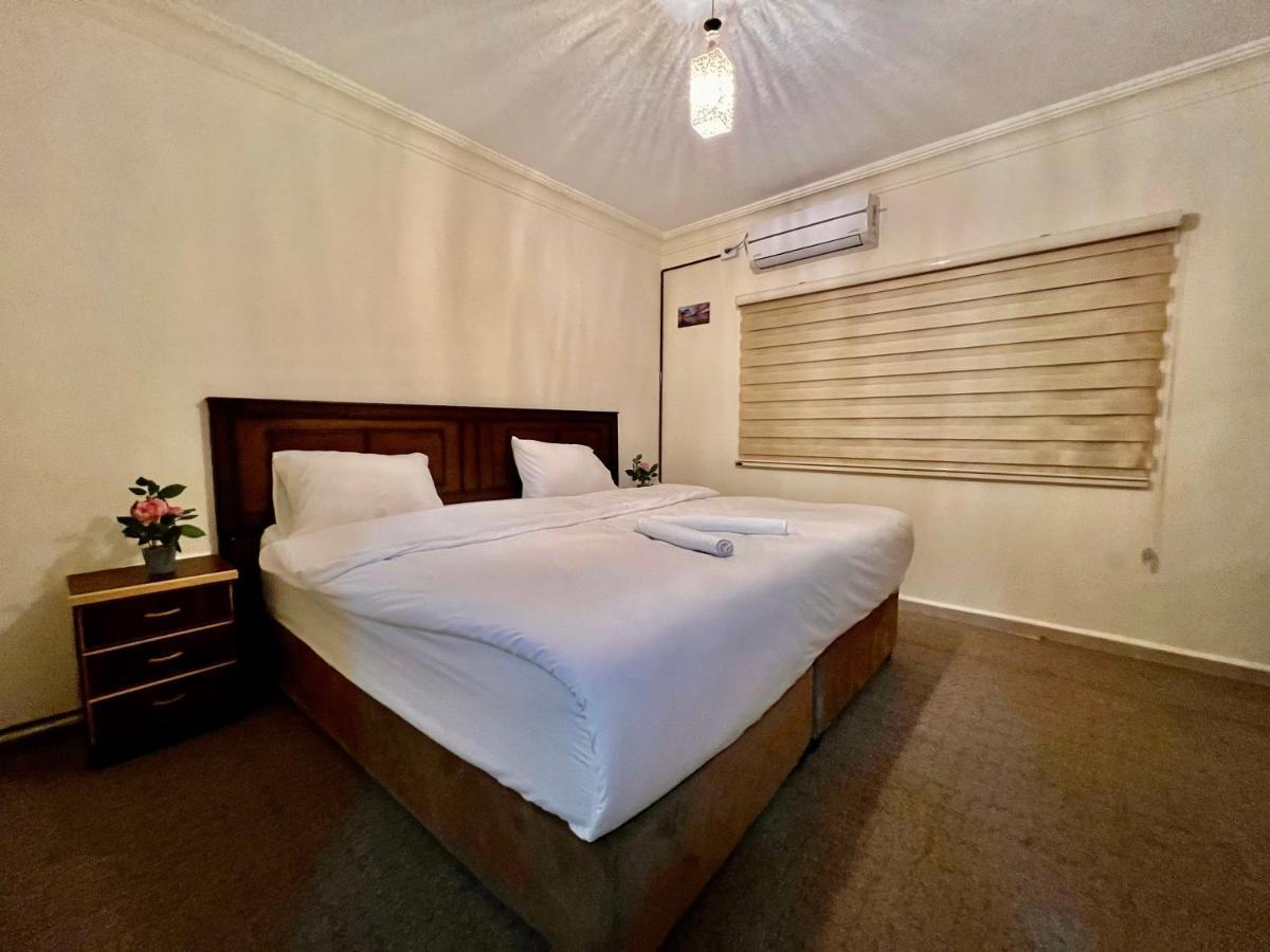 Raqeem Hotel Вади Муса Екстериор снимка