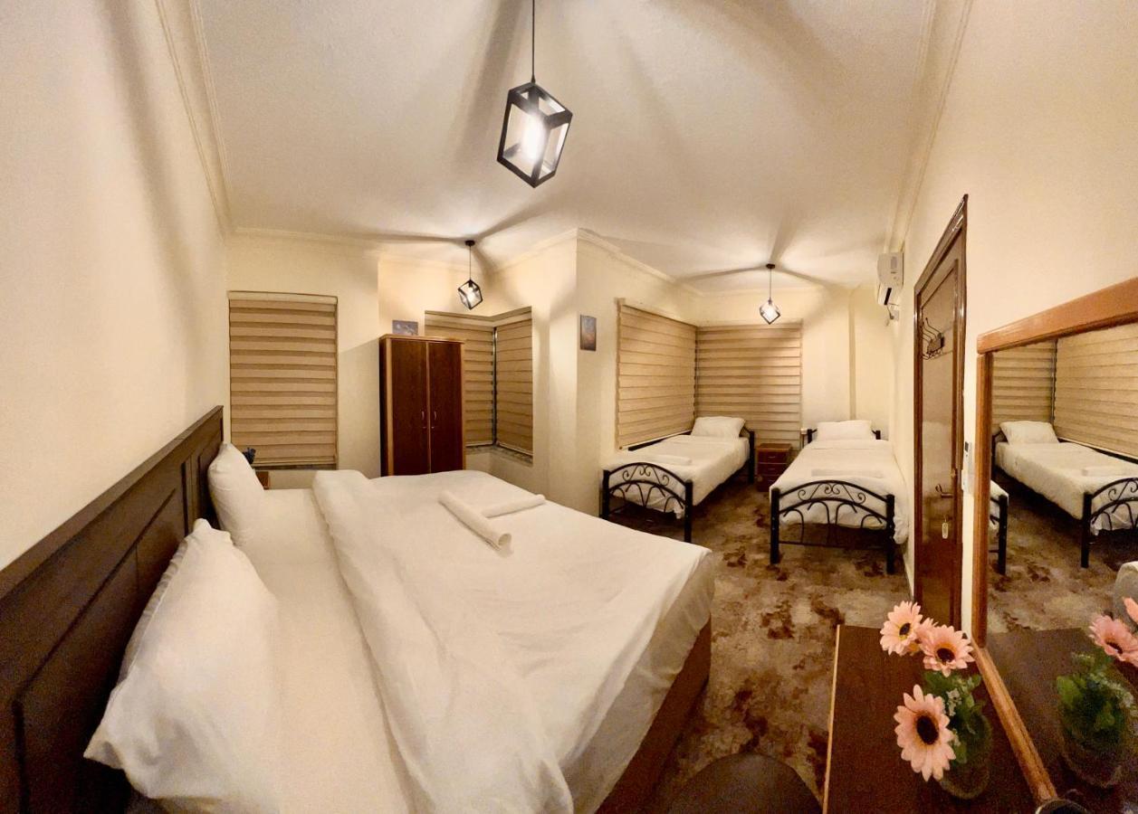 Raqeem Hotel Вади Муса Екстериор снимка