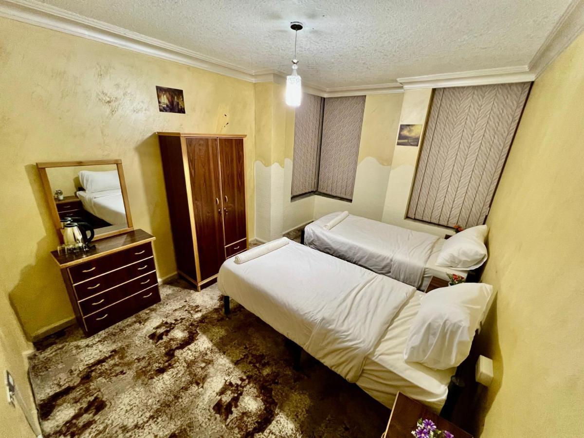 Raqeem Hotel Вади Муса Екстериор снимка