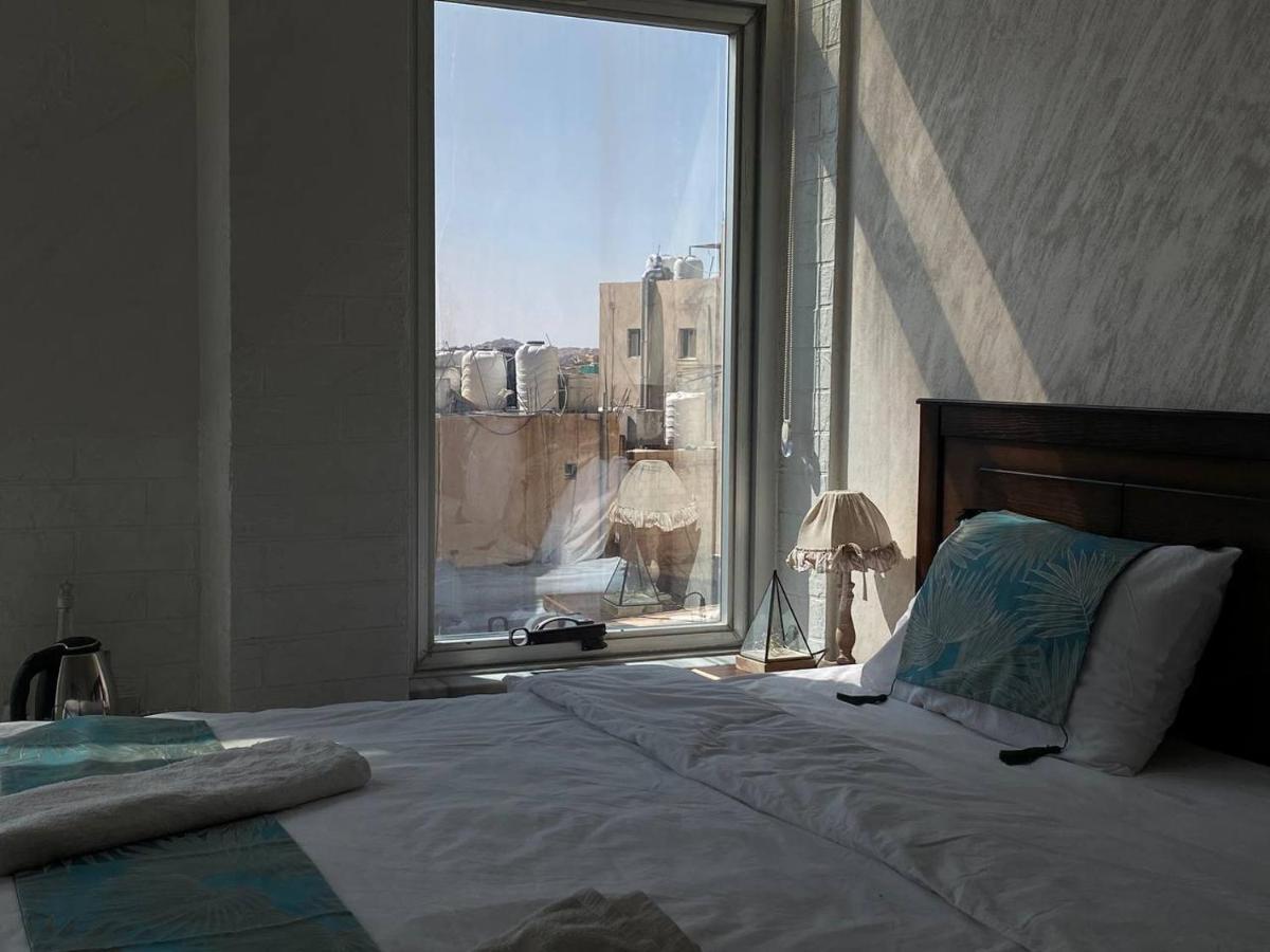 Raqeem Hotel Вади Муса Екстериор снимка