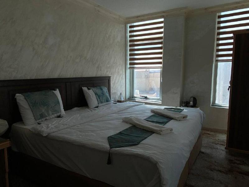 Raqeem Hotel Вади Муса Екстериор снимка
