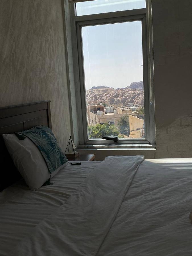 Raqeem Hotel Вади Муса Екстериор снимка