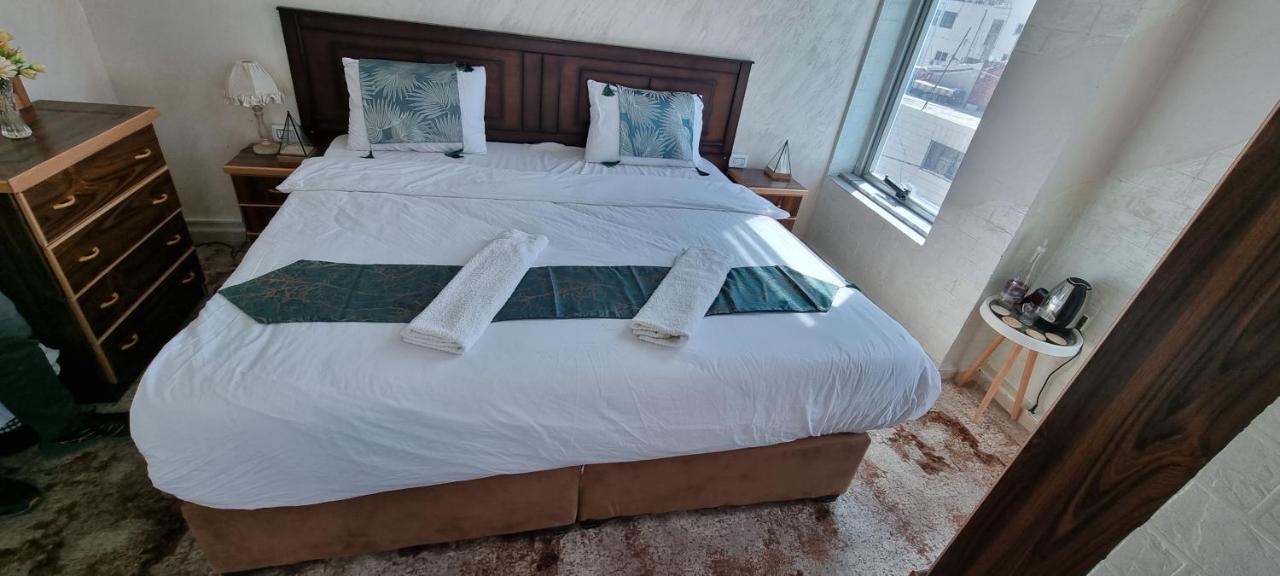 Raqeem Hotel Вади Муса Екстериор снимка