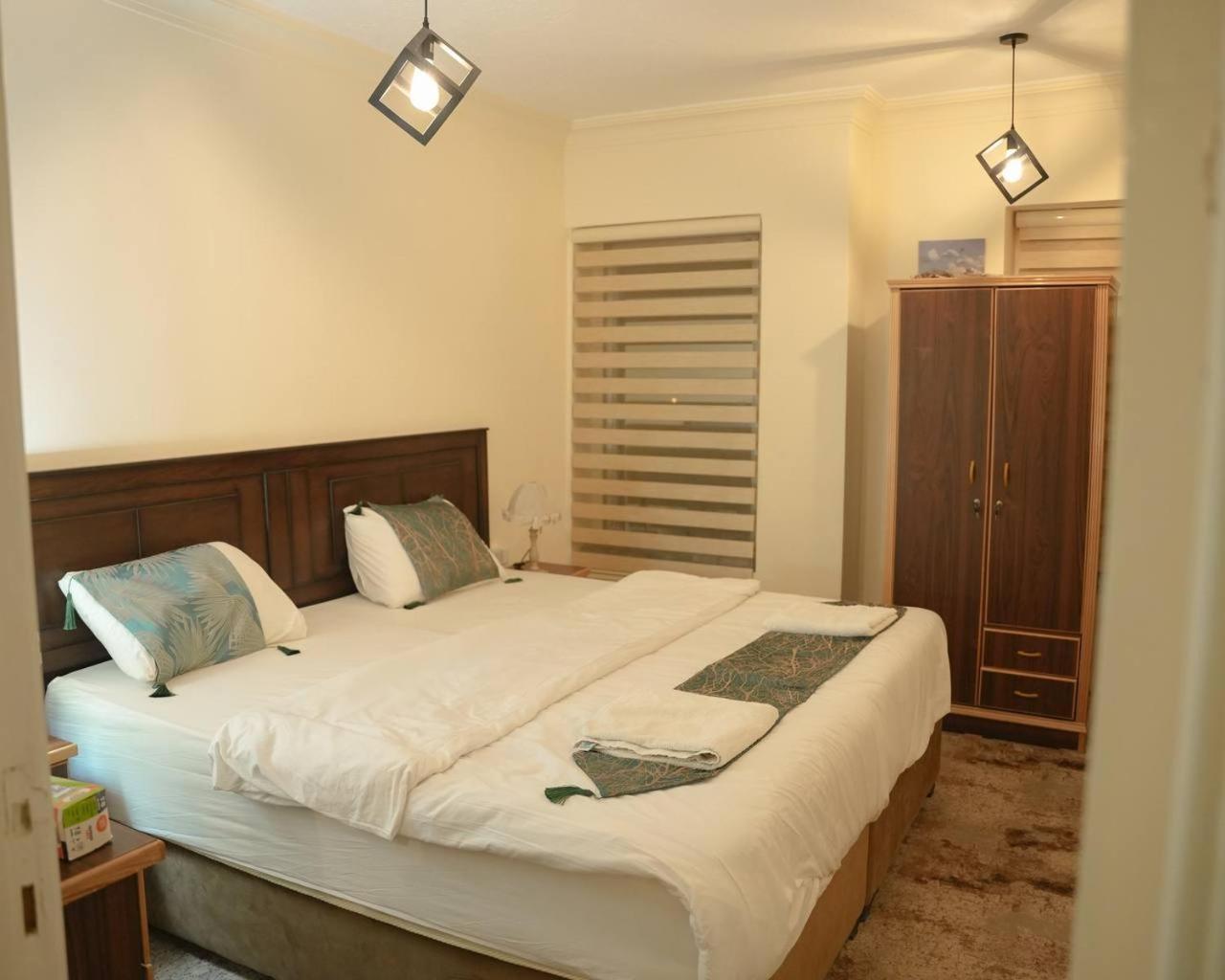 Raqeem Hotel Вади Муса Екстериор снимка