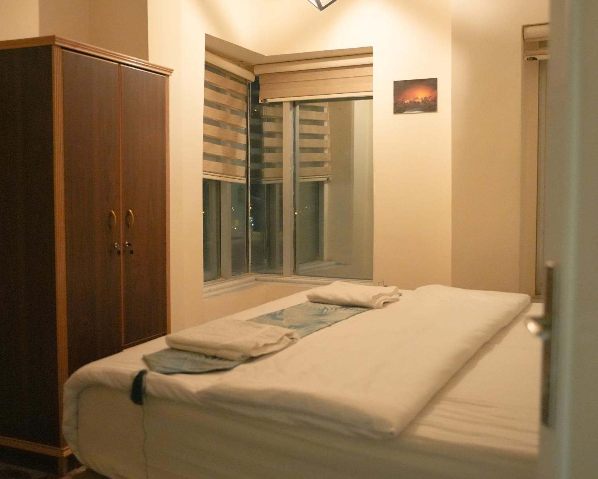 Raqeem Hotel Вади Муса Екстериор снимка